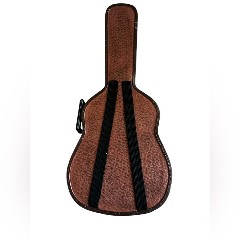 American Girl guitar case - Picture 3 of 8